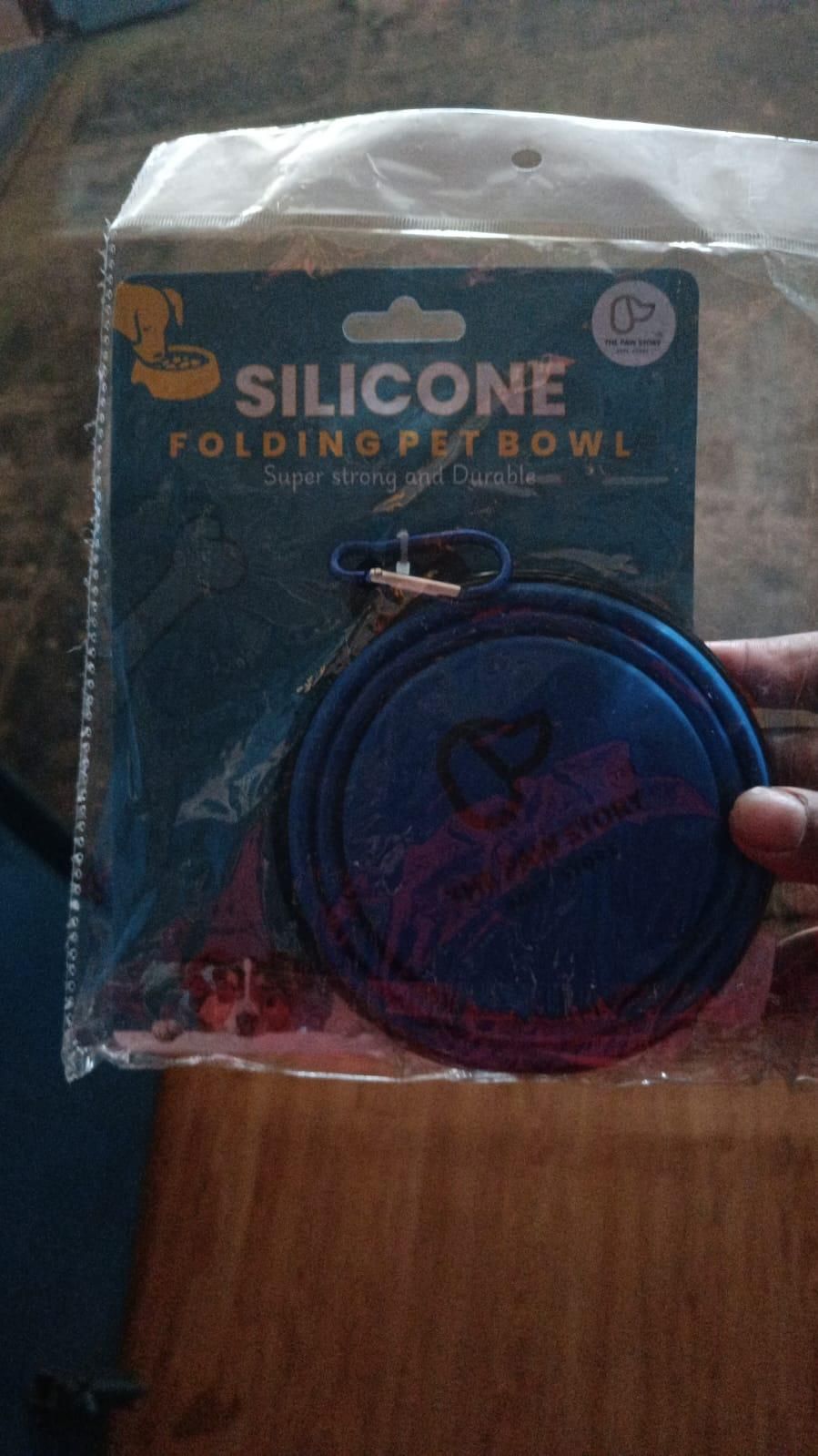 Foldable Silicone Pet Feed Bowl — Travel Ready for Dogs & Cats