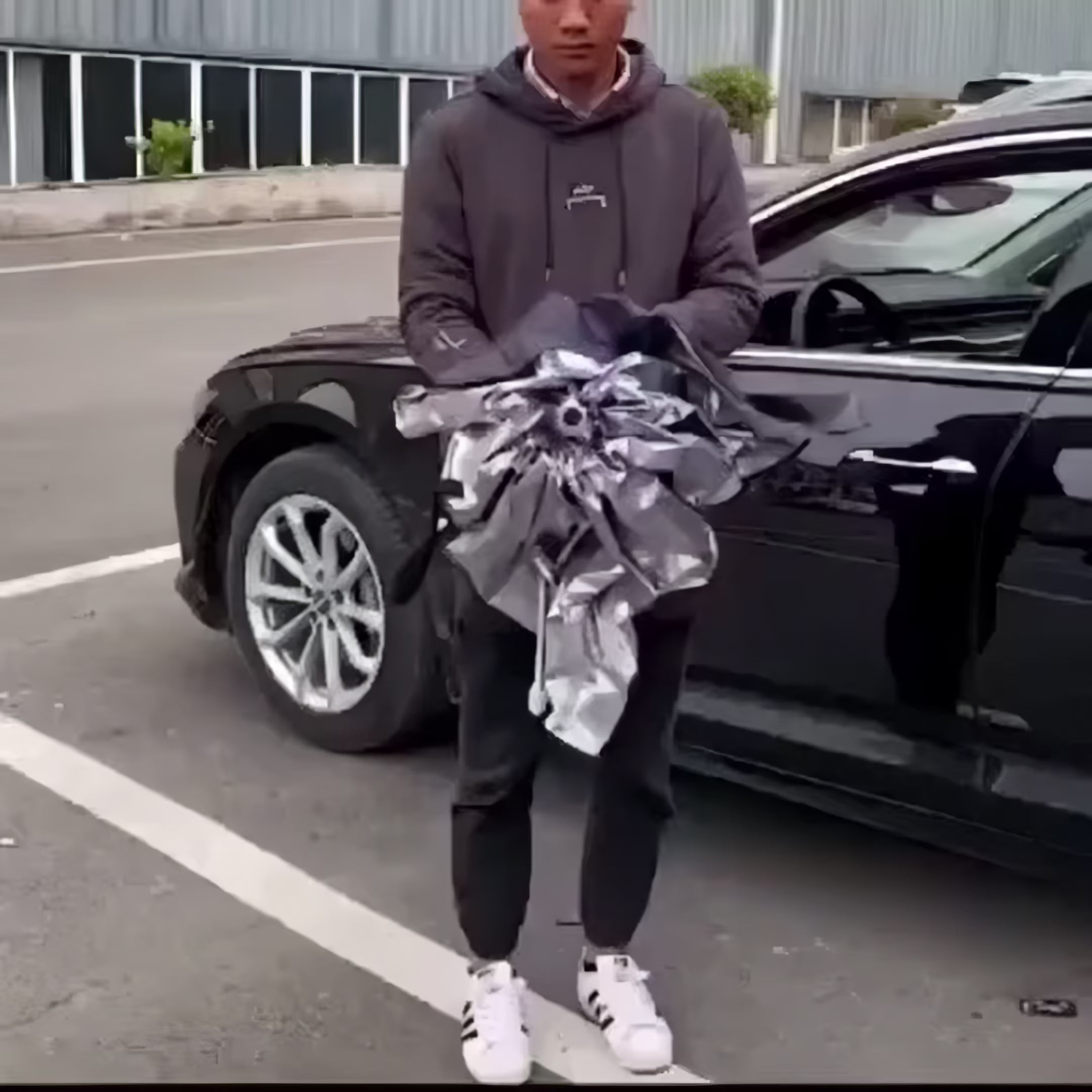 SolarShield -The Car Umbrella